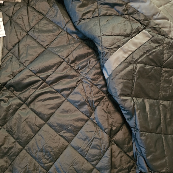 Barbour Quilted Jacket in Green - Picture 9 of 13